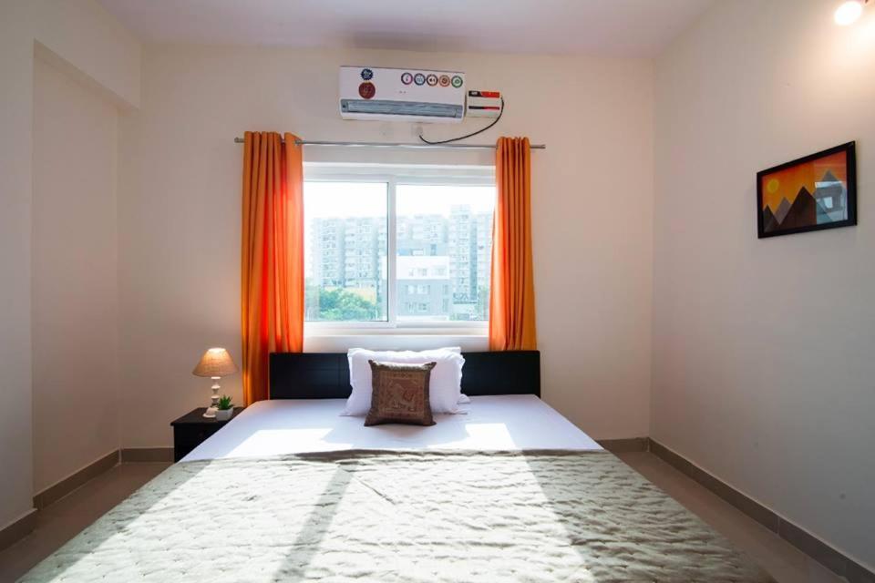 Buzz Quarter Hotel Хидерабад Екстериор снимка